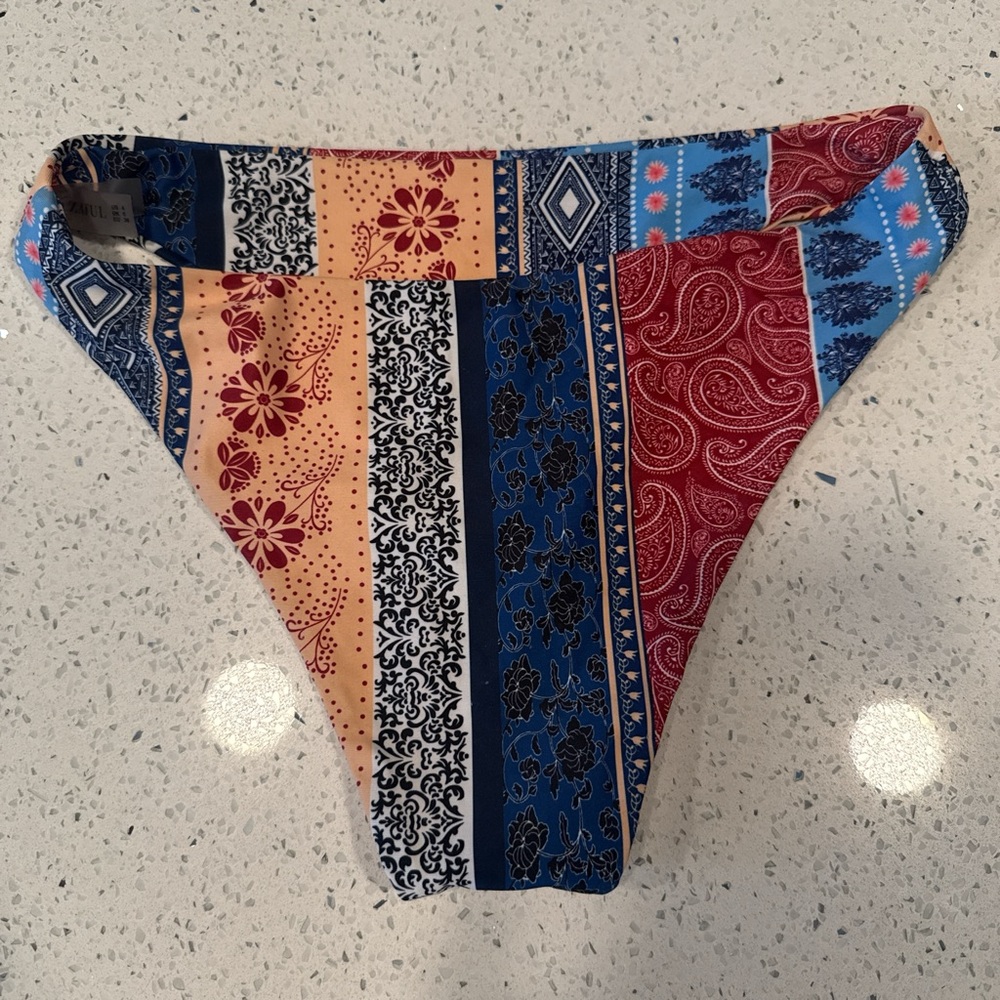 Zaful Vibrant Patterned Bikini Bottom
